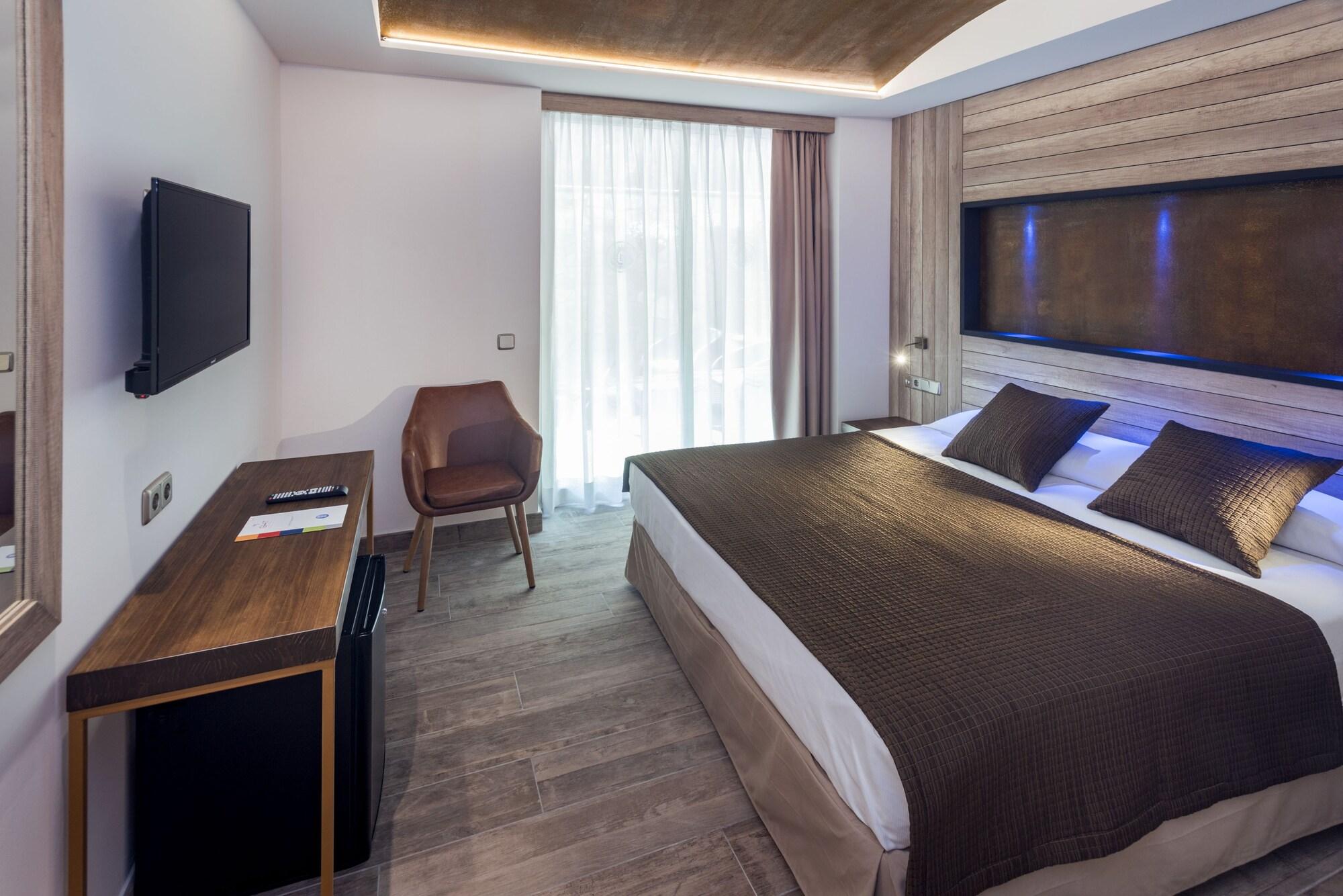 Hotel Ght Neptuno-Tossa & Venus Spa トッサ・デ・マール エクステリア 写真